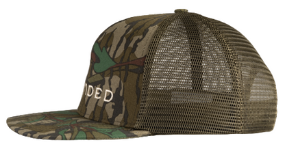 Green leaf mesh back hat